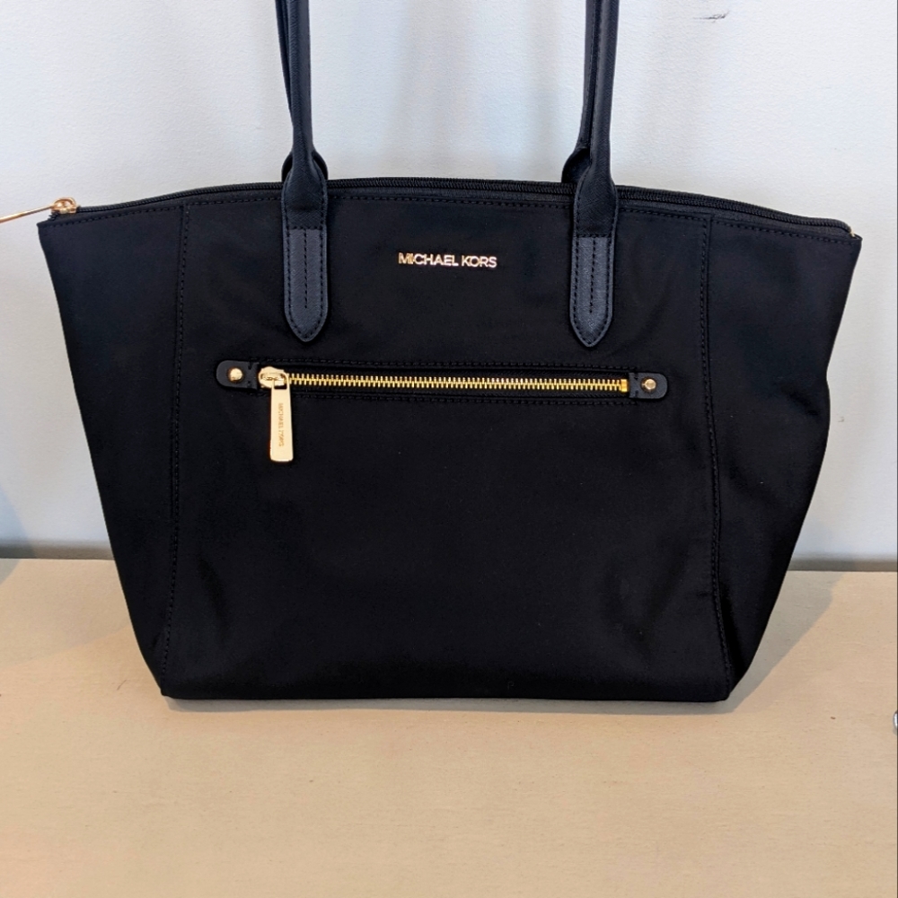 Michael Kors Black Tote 🖤